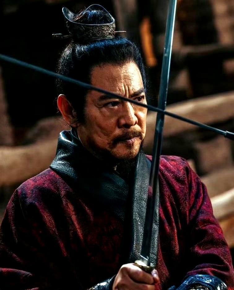 吴京拍完《镖人》，红着眼眶说：李连杰一抬手，我们全场武行都得退。这根本不是演戏