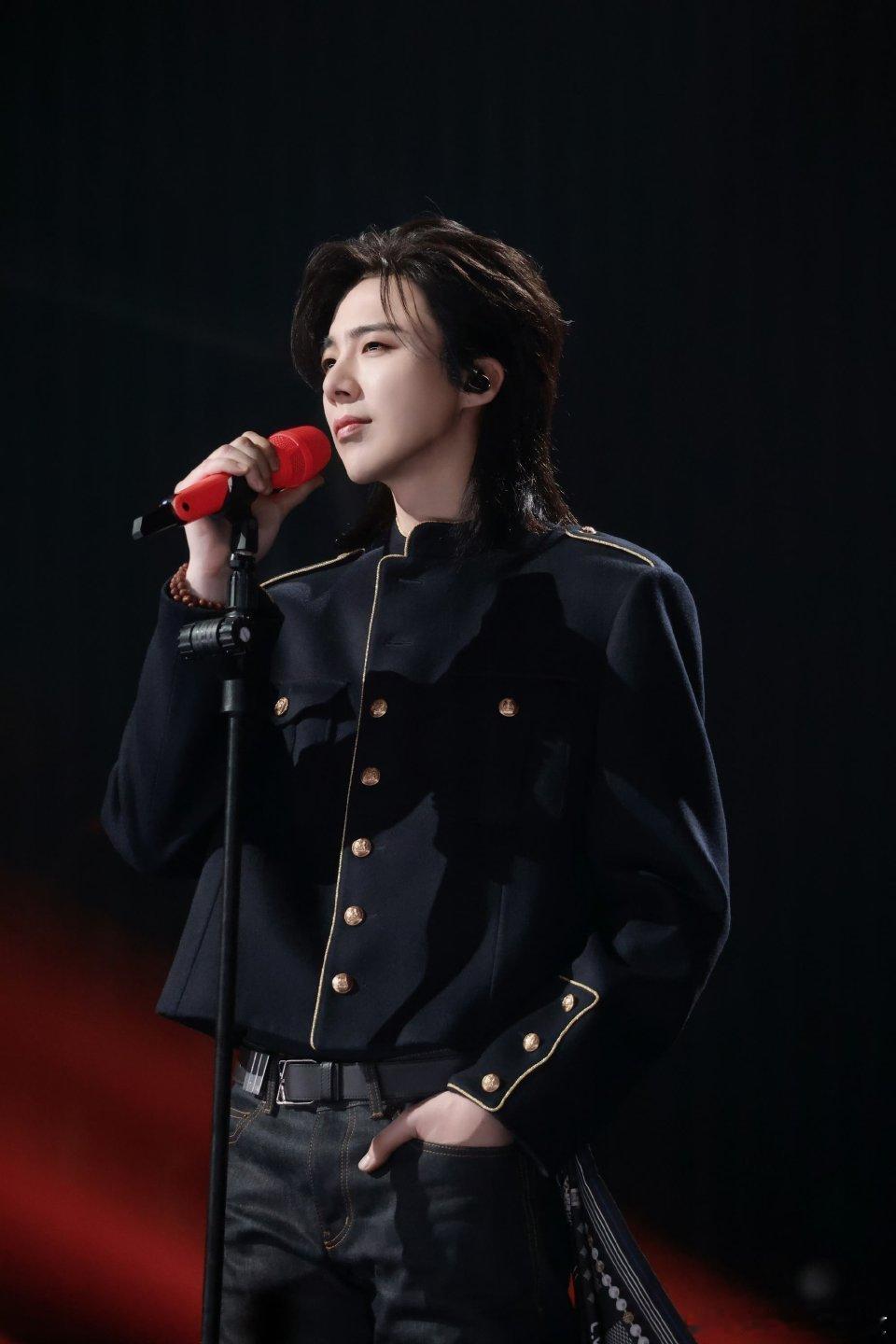 有网友说刘宇宁无资本，无背景，是靠自己闯出来的，大家同意吗？