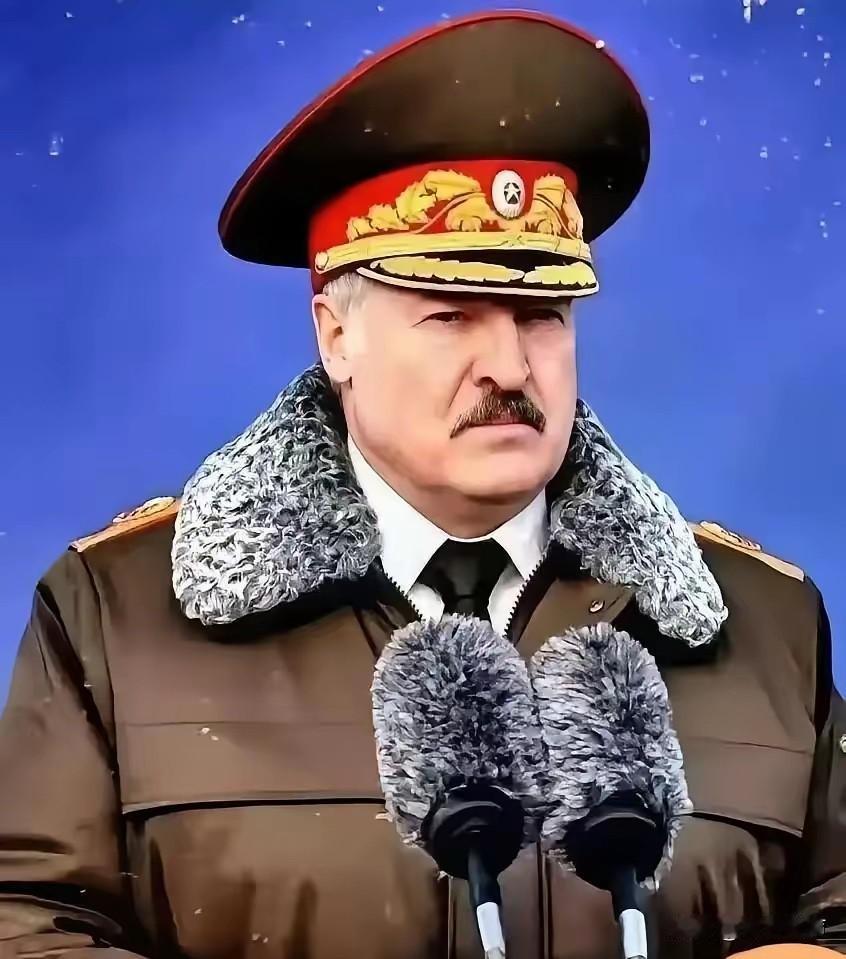 白俄罗斯总统卢卡申科爆出个猛料，听得人头皮发麻、后背发凉！他表示：俄罗斯藏着