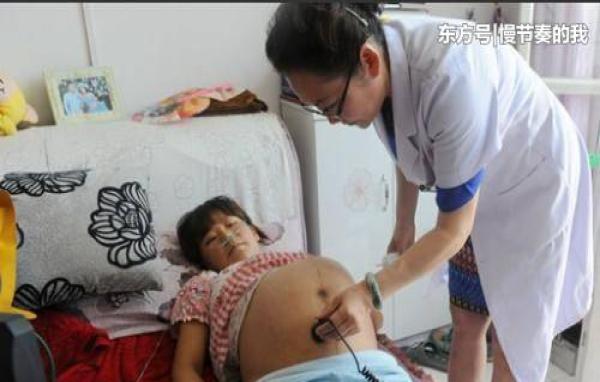 怀孕三个月, 孕妇肚子大到走不动路, 检查完医生都懵逼了