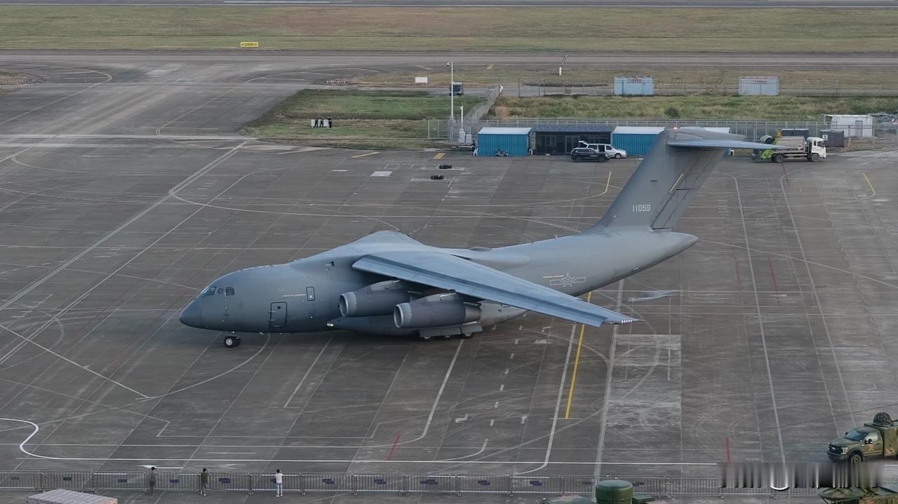 不太可能，巴基斯坦现在装备歼三五这件事可能性并不大。有消息显示，有多架胖妞飞抵巴