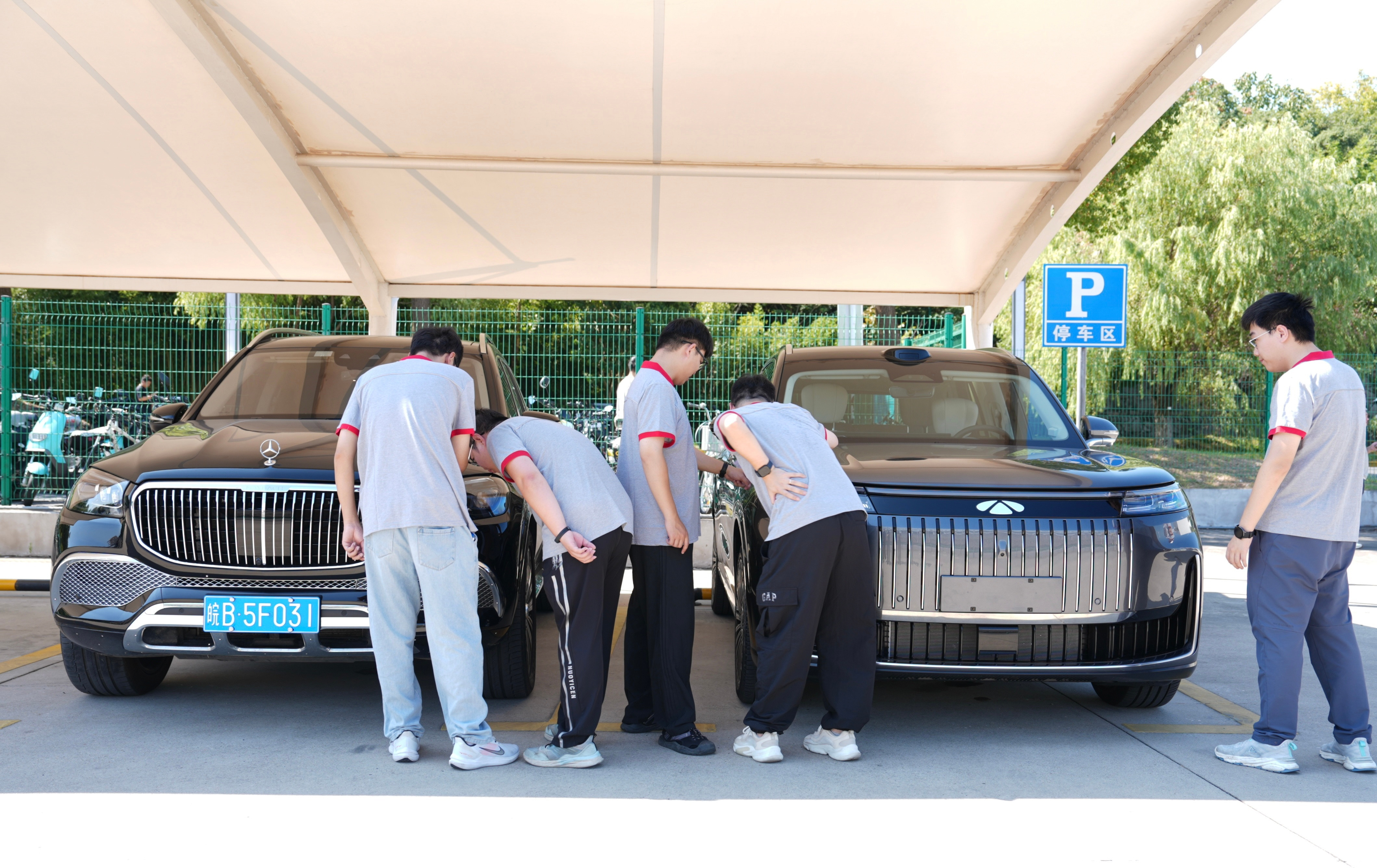 奇瑞风云T11这是对标迈巴赫GLS的节奏吗？[捂脸哭]​​​