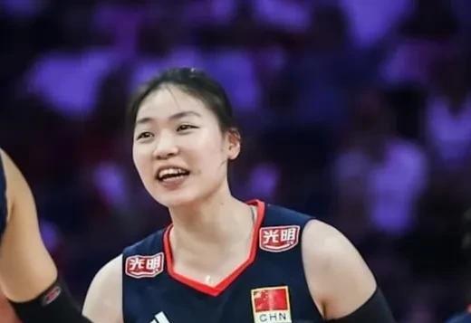 虽败犹荣？中国女排还是嫩了点，王媛媛5个拦网证明不软。世界女排联赛总
