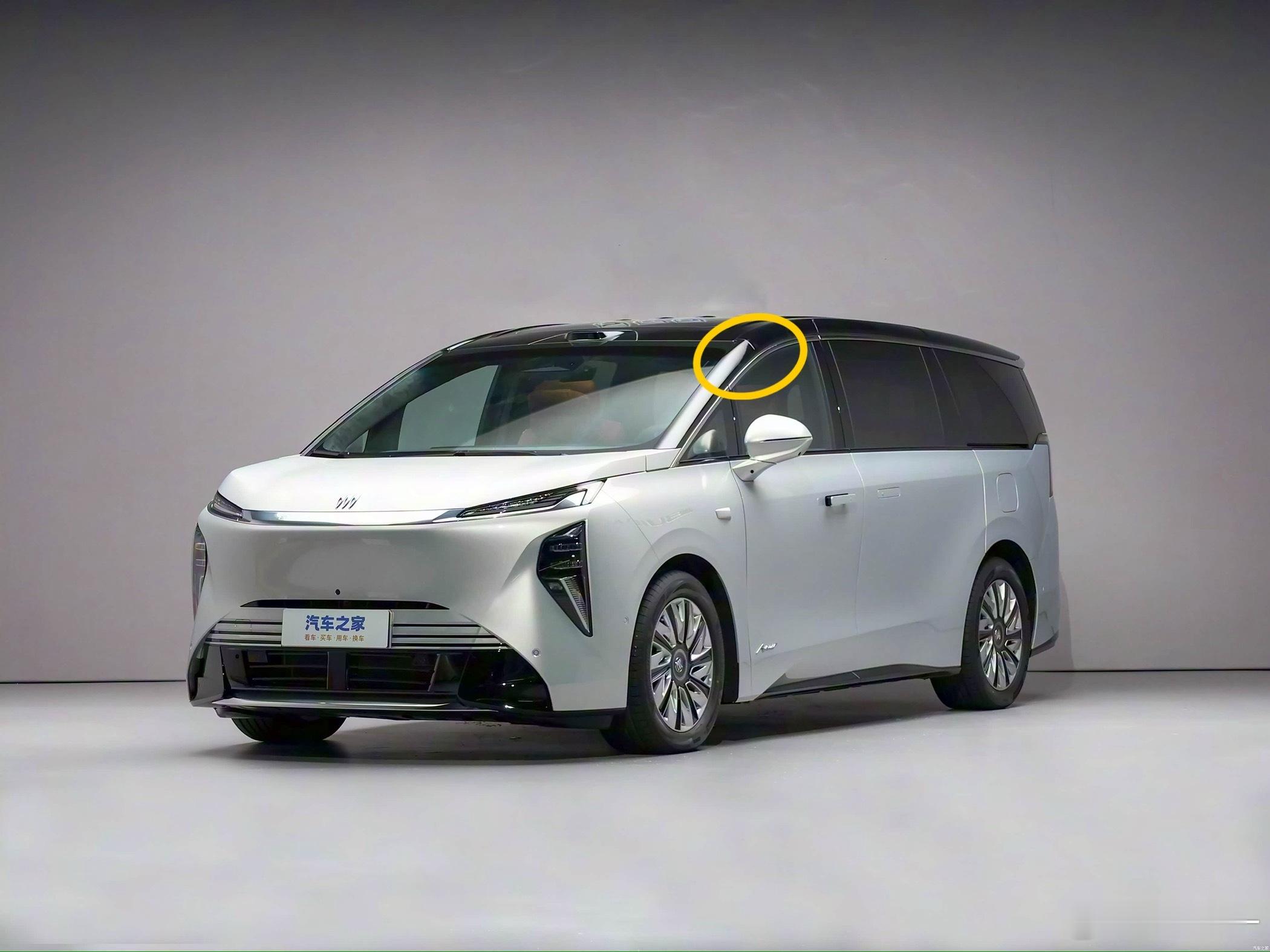 这三台MPV，A柱为什么要用一个塑料盖板？业内的老哥来说说。别克至境世家极狐MP