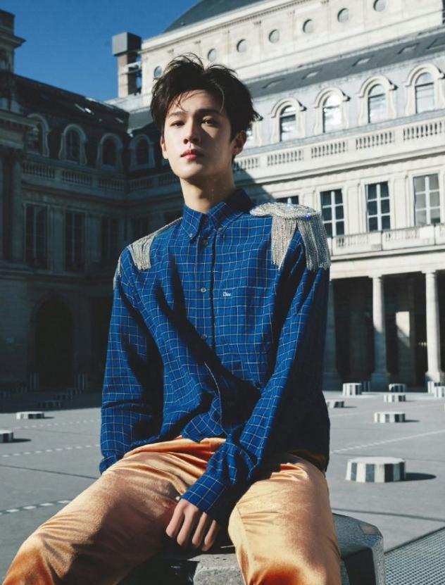 李昀锐刘些宁《归良辰》开机！李昀锐刚在巴黎时装周参加了迪奥大秀，回国后直接进组