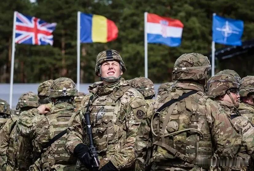 丹麦人欢呼啦，眼瞅着被大漂亮欺负，摇人终于摇到了。法国15人、德国13人、瑞典