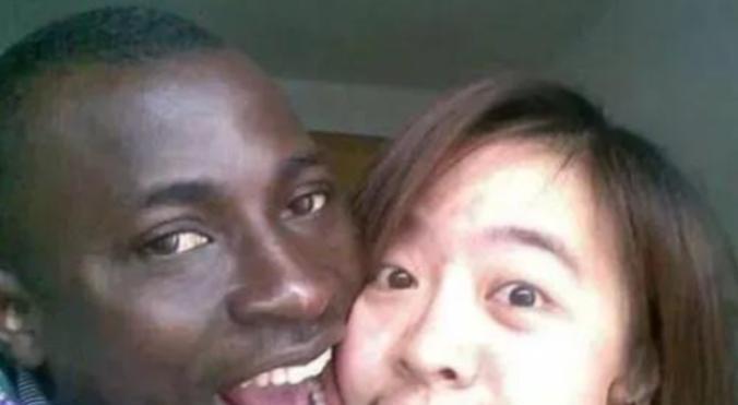 2004年，女大学生朱力亚被黑人男友马浪传染得了艾滋病，经过痛苦的沉沦过后，朱力