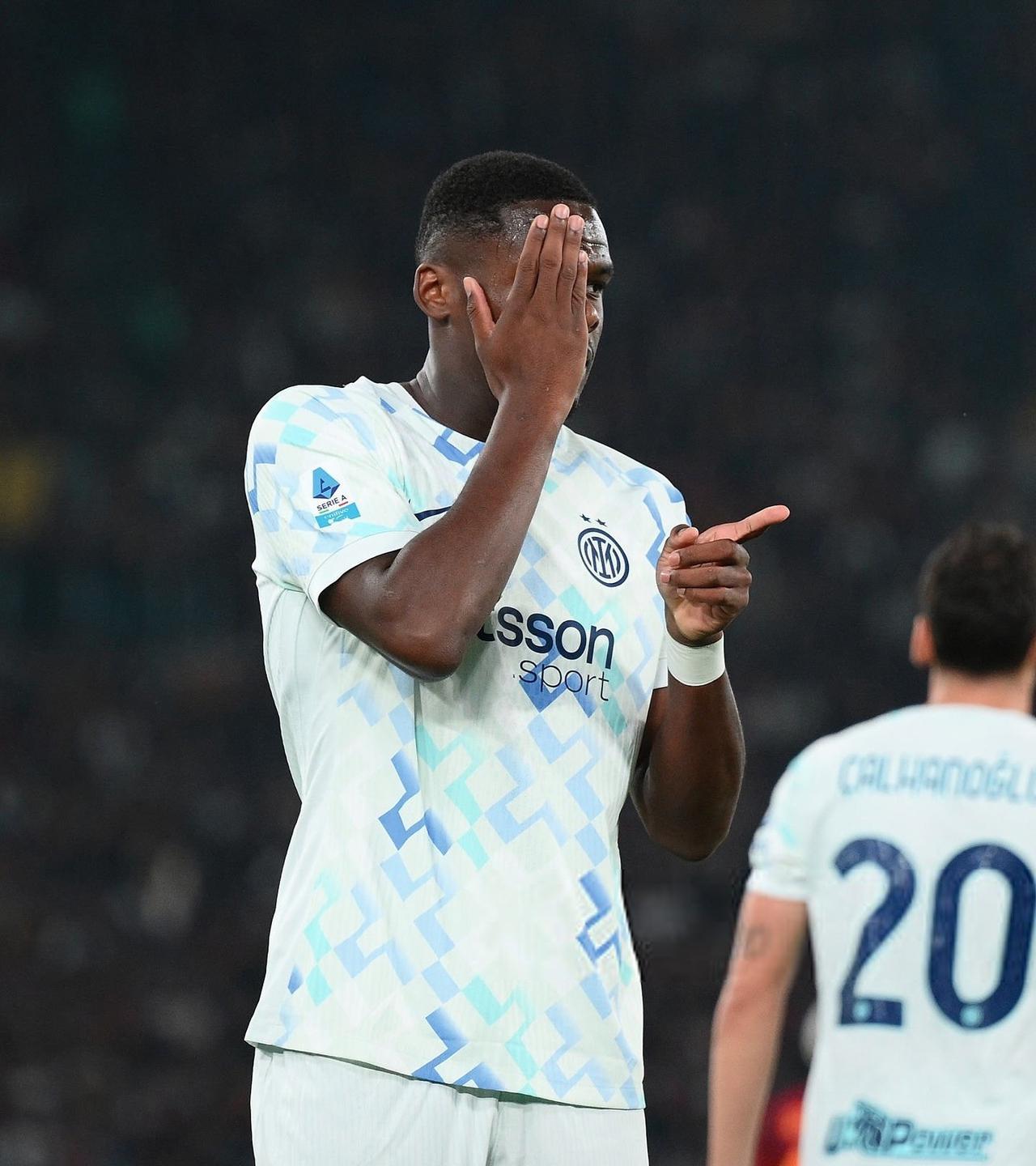 球技在线情商还高！国际米兰前锋博尼接受米兰体育报专访谈到锋线队友，他表示劳塔罗是