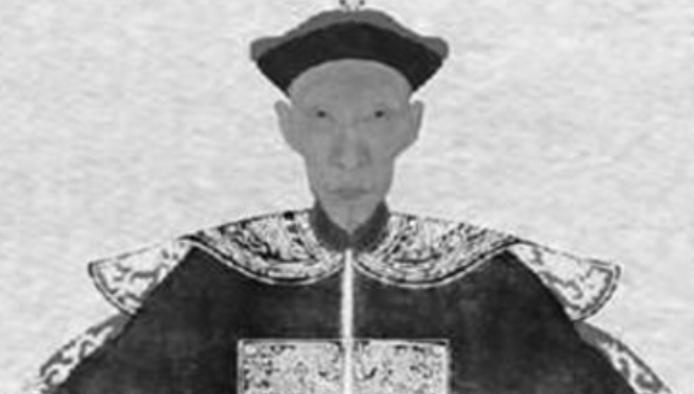 1750年，乾隆病重，太医吓得瑟瑟发抖，一乡下郎中把脉后，大哭道，“没救了，没救