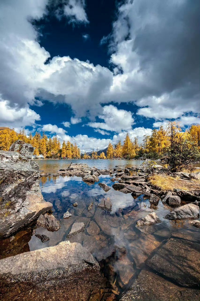 甘孜的美，每一步都是踏入生命的轮回。