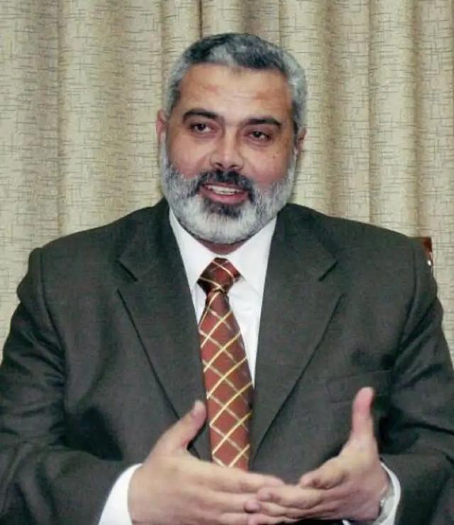 哈马斯领导层多少有点天真了。据报道，哈马斯已经同意解除武装，以换取其领导人自由离