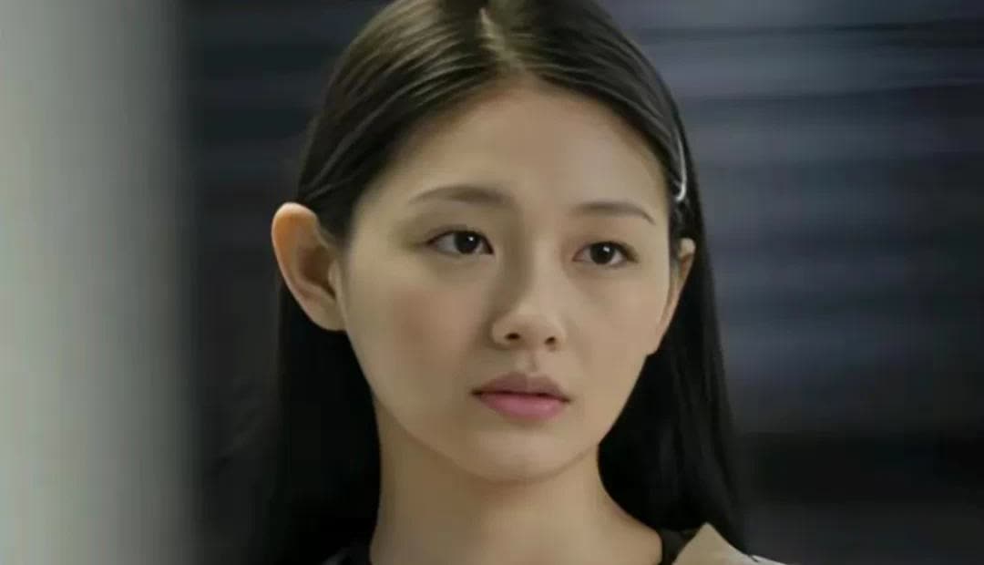 汪小菲和S妈这关系是越来越紧张了。S妈在社交媒体上直接开炮，说汪小菲对徐家的家事