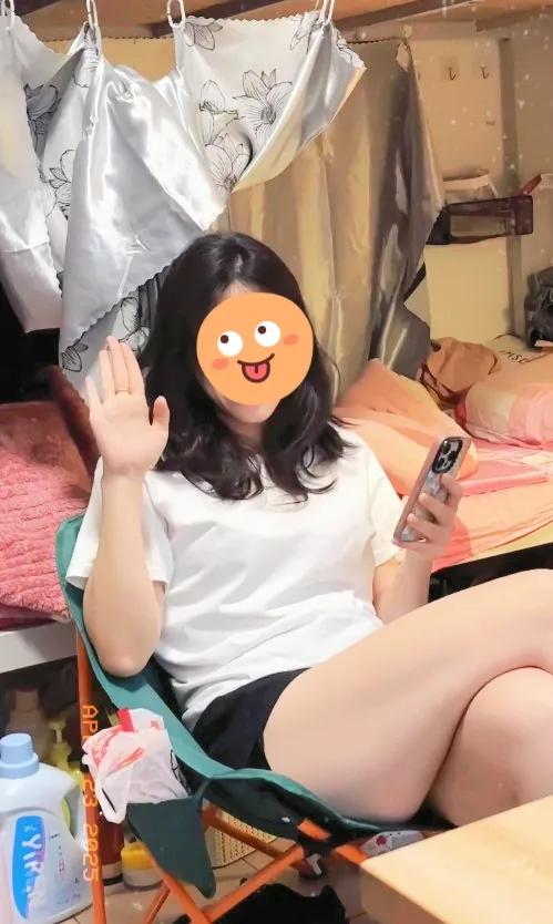 如何判断自己的另一半是否出轨了？其实现在很容易，只需要她在和别人微信聊天的时候观