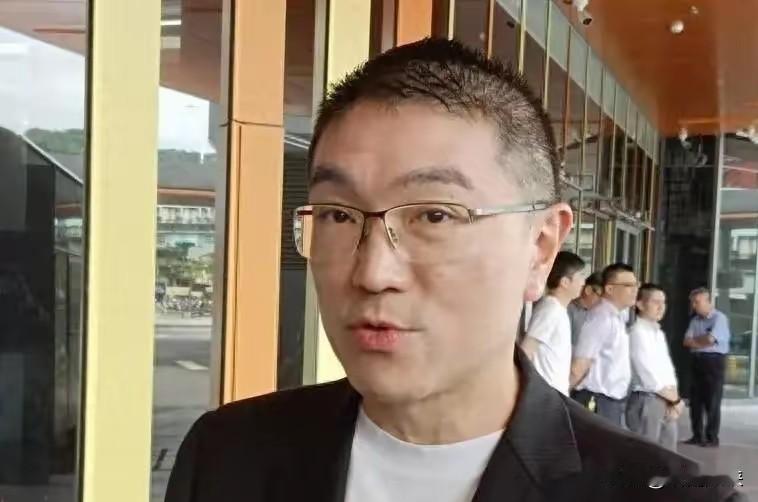 谢国梁硬刚赖清德的表侄童子玮！就在今天（9月29日），谢国梁在基隆接受总质询时，