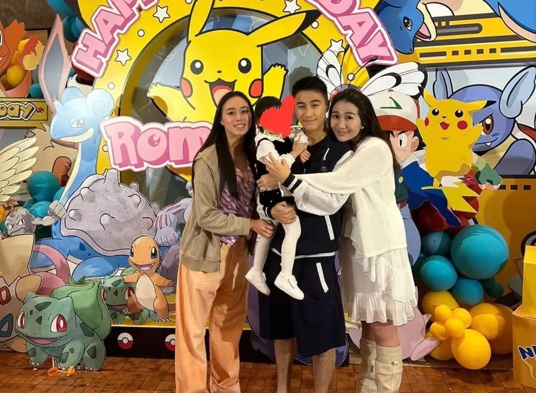 赌王四房家的兄弟姐妹一直很团结，即使各自都结婚生子了，他们兄弟姐妹也时常聚会。