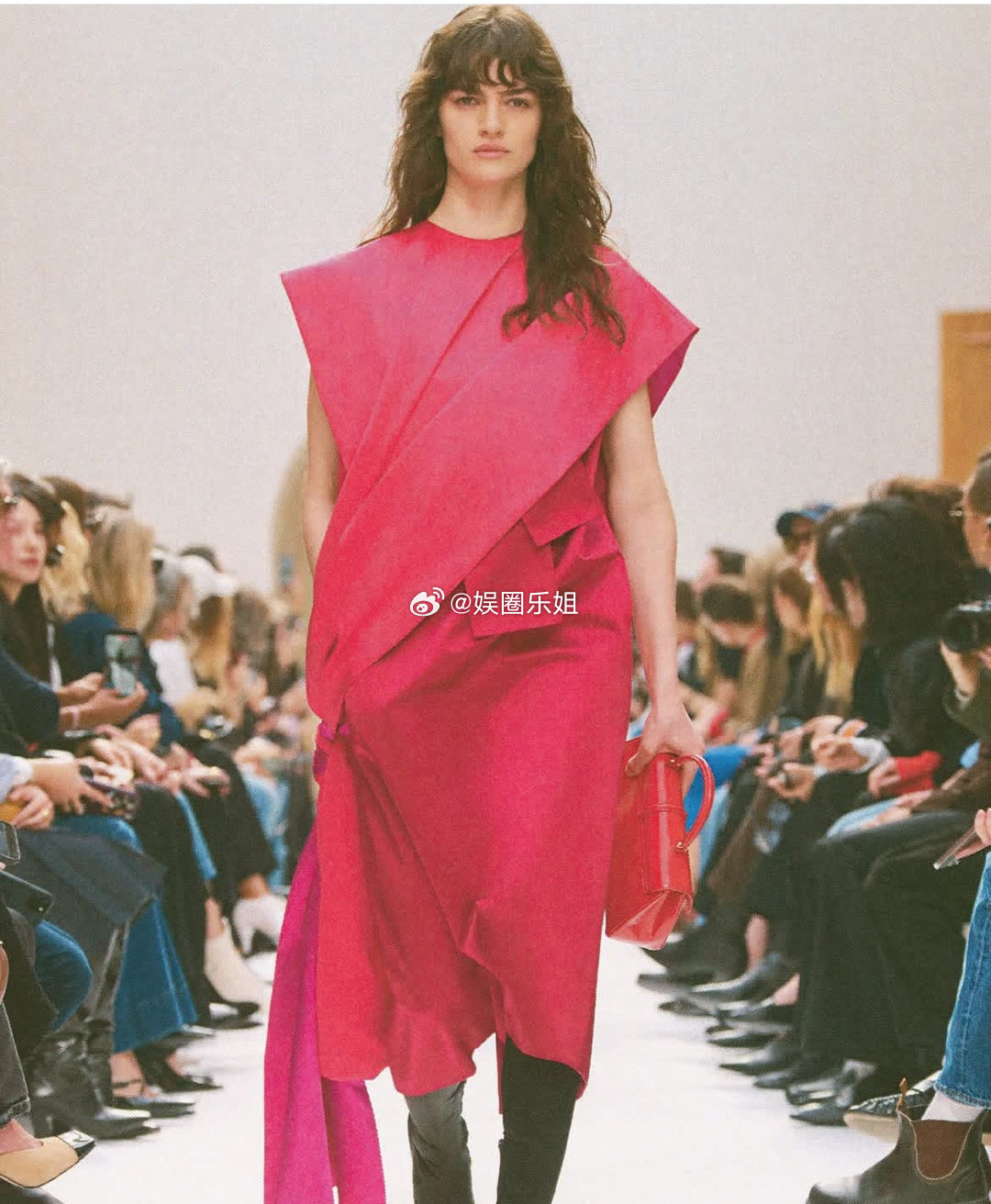 直击时尚幕后｜Celine2026秋冬大秀这季Celine，创意总监Micha