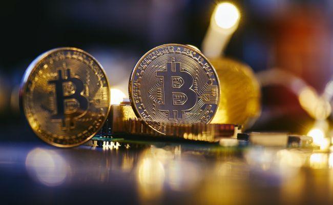 币圈惊天乌龙！韩国交易所误发62万枚比特币价值超3000亿人民币。韩国知