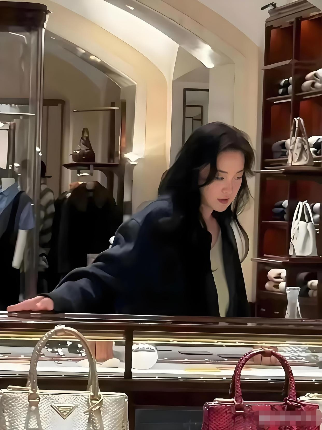 贾玲已经完全是另外的人了，现在好高冷