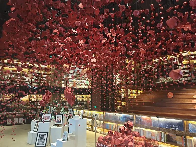 非常通透的一段话：“婚前发生过多少次关系，只要你不说，那就是初恋，馒头...