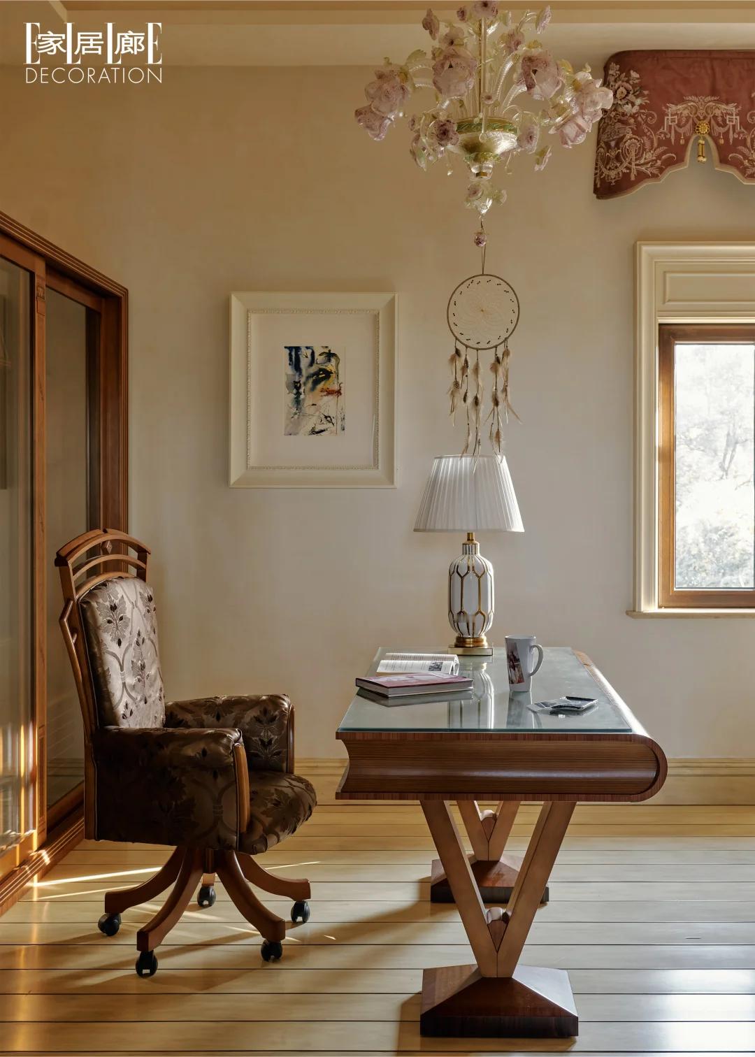 《武林外传》里的邢捕头，公布了他家的装修，不仅有钱，品位也超好！房子装修的真漂亮