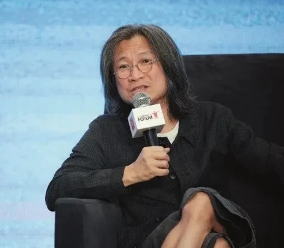 王晶导演曾在一档访谈节目中被主持人问道，你觉得中国哪个明星片酬最高？王晶说：当然