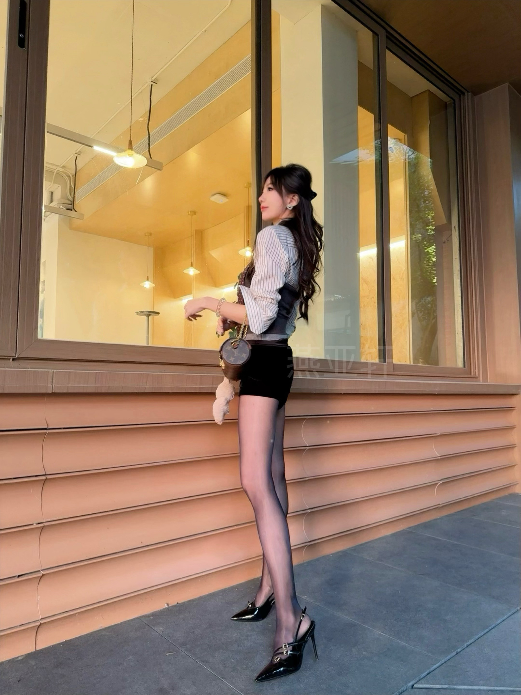 live一下〰️燕亚轩今天穿什么随手拍​​​