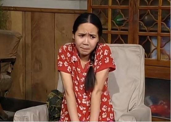 中国最丑女演员”杨青，在北影面试时，被考官说长得丑，她以为没戏了，谁知考官接着说