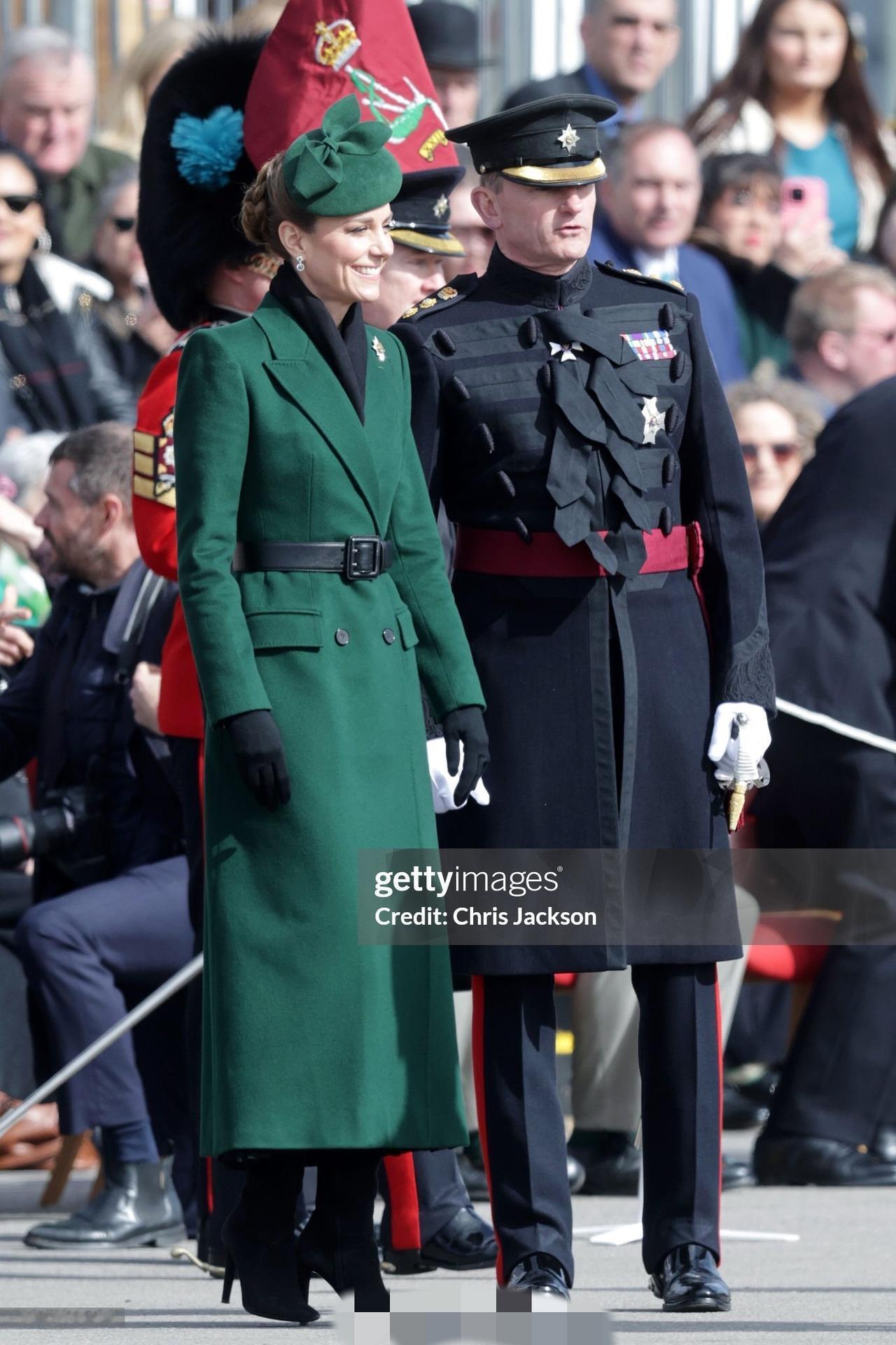 凯特王妃闪亮登场，出席一年一度的圣帕特里克游行活动！3月17日，凯特王妃作为爱