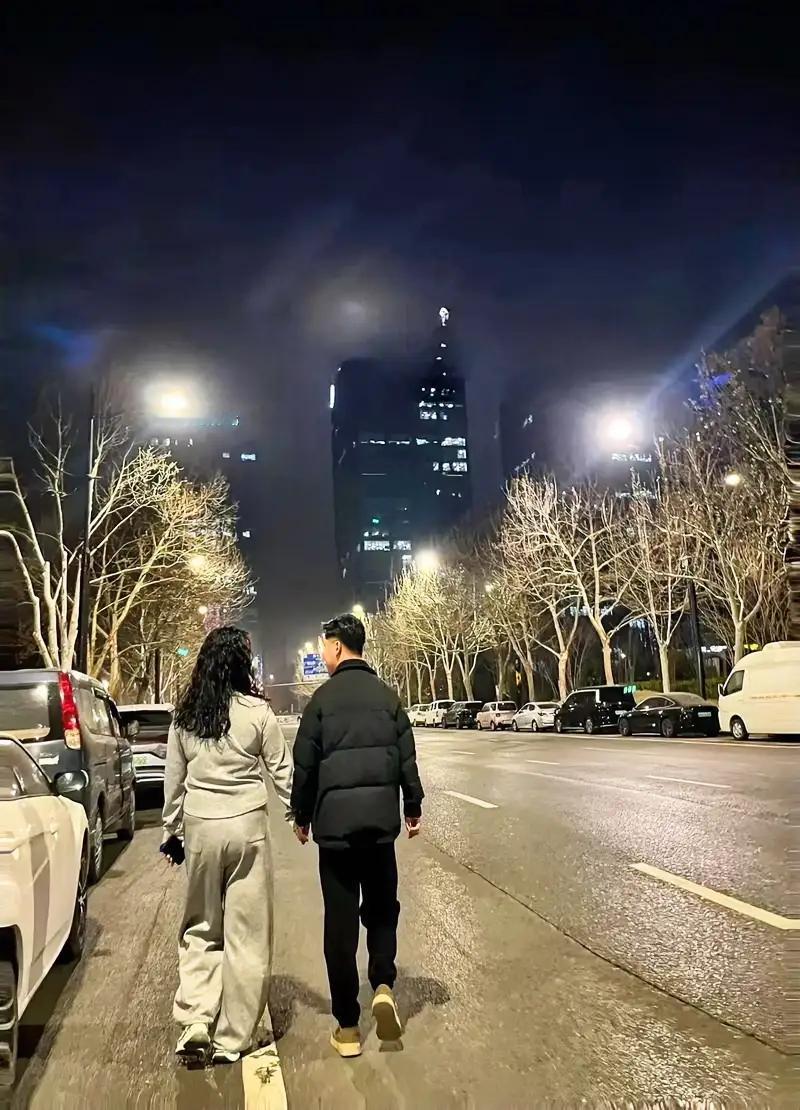 真正能走到最后的感情，都离不开深度聊天你仔细去观察就能发现这样一个规律，有