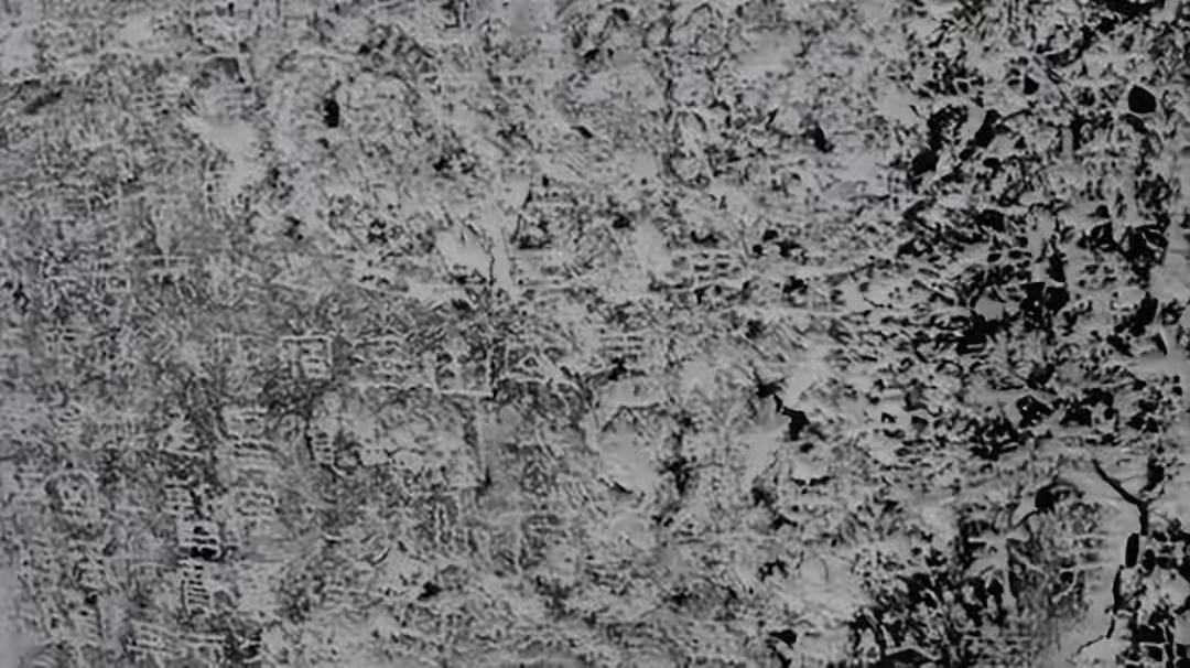 蒙古悬崖上的260个汉字，让专家当场痛哭：我们找了它2000年！谁能想到，