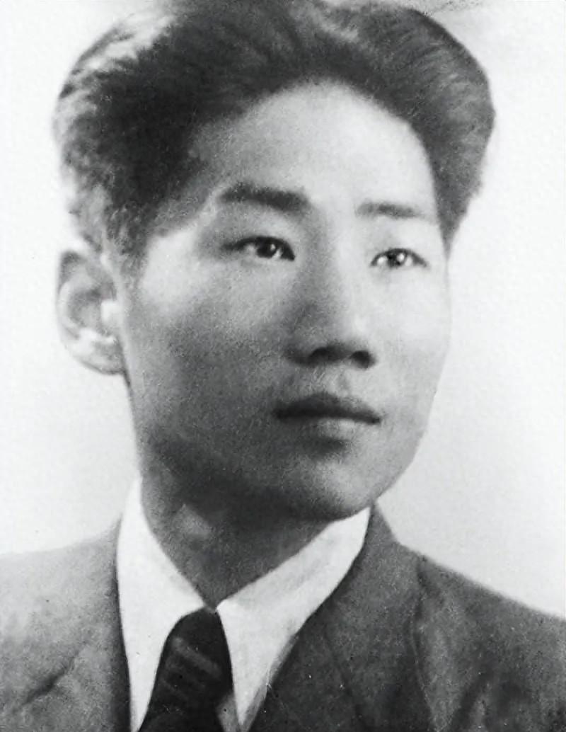 毛岸英入朝作战牺牲，主要责任人是谁？毛主席其实早就点明过真相1950年11月2