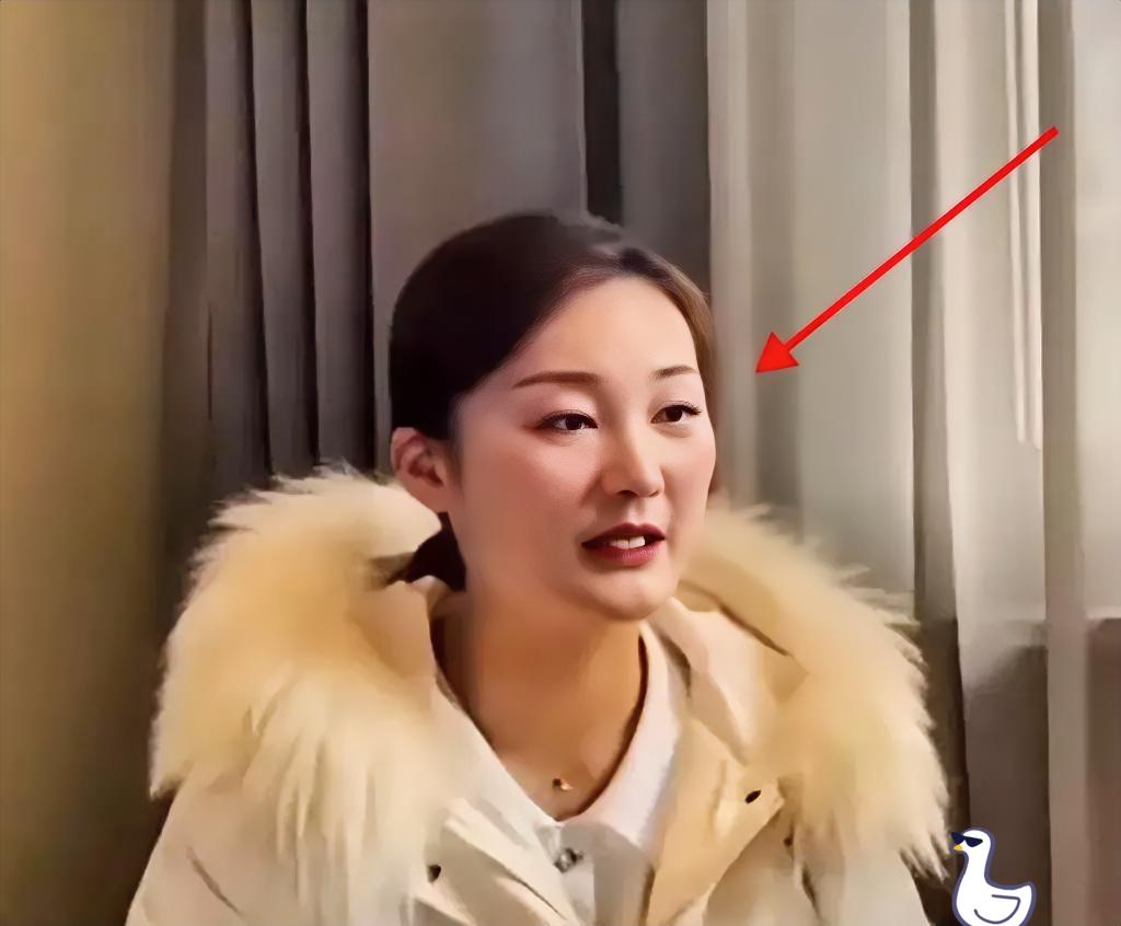 陈亚楠，你又回老朱家了，是什么意思呢？你前夫哥朱小伟已经变了，不是曾经的傻小