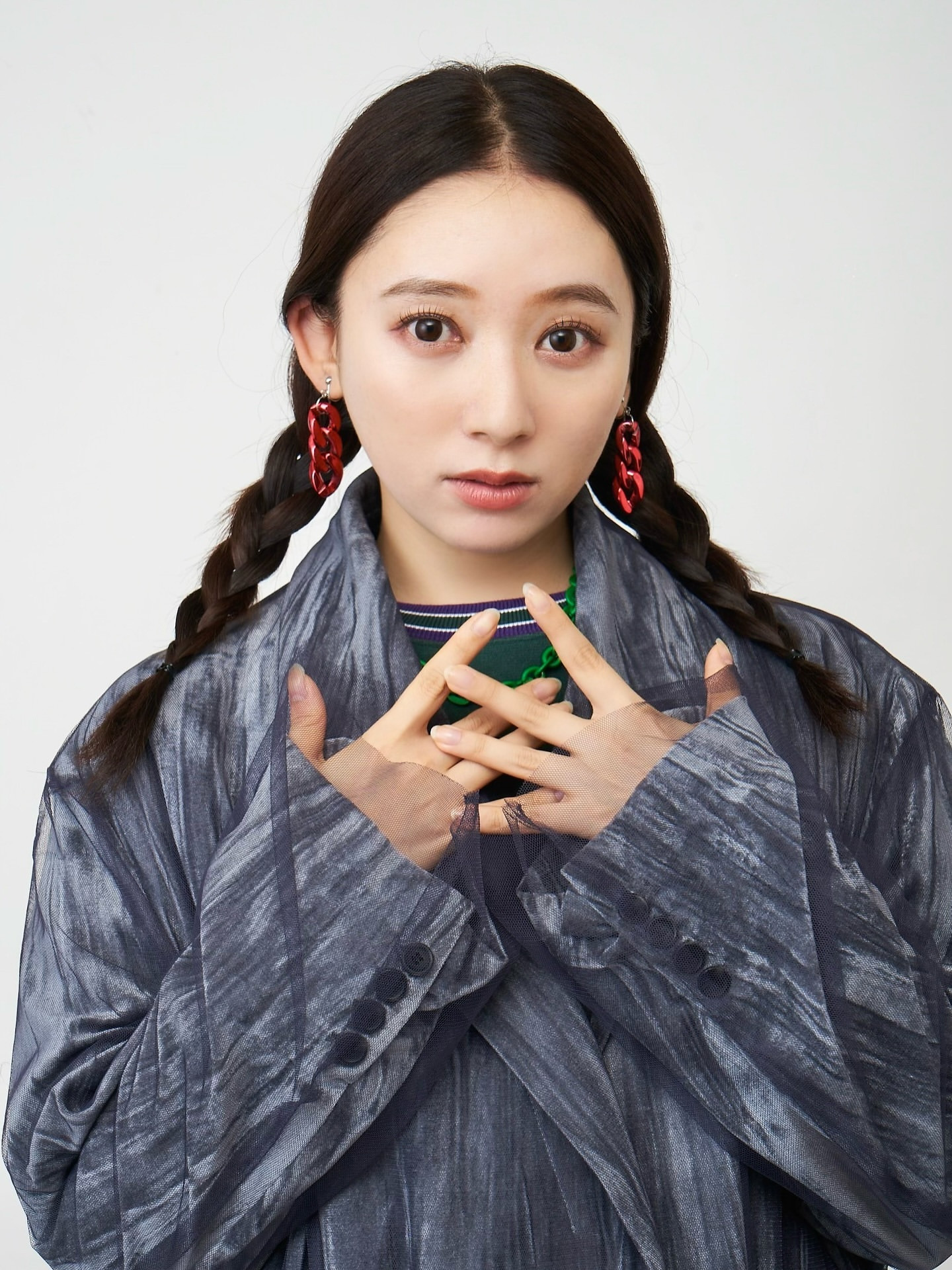佐藤詩織​​​