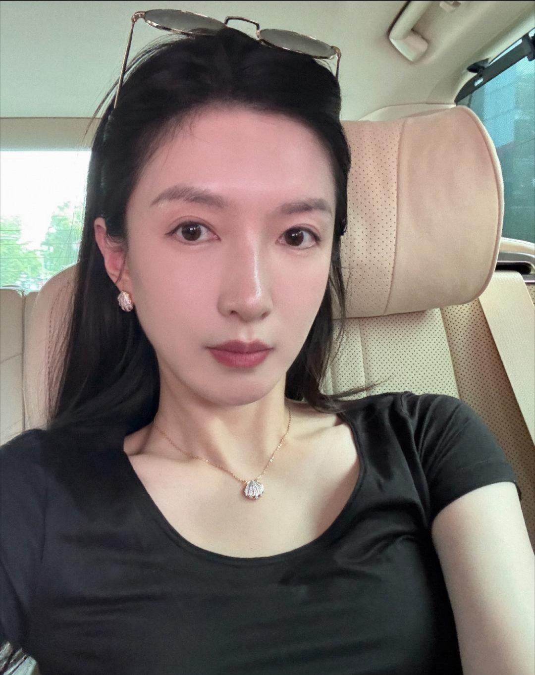 江疏影纯素颜自拍，这颜值实在惊叹！