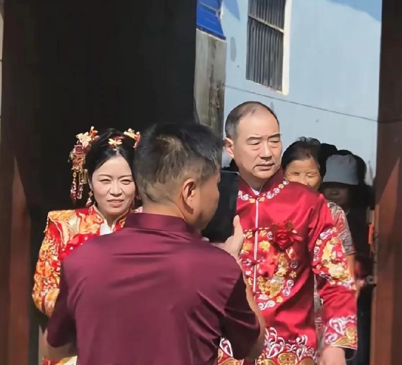 不分年龄，只有祝福。