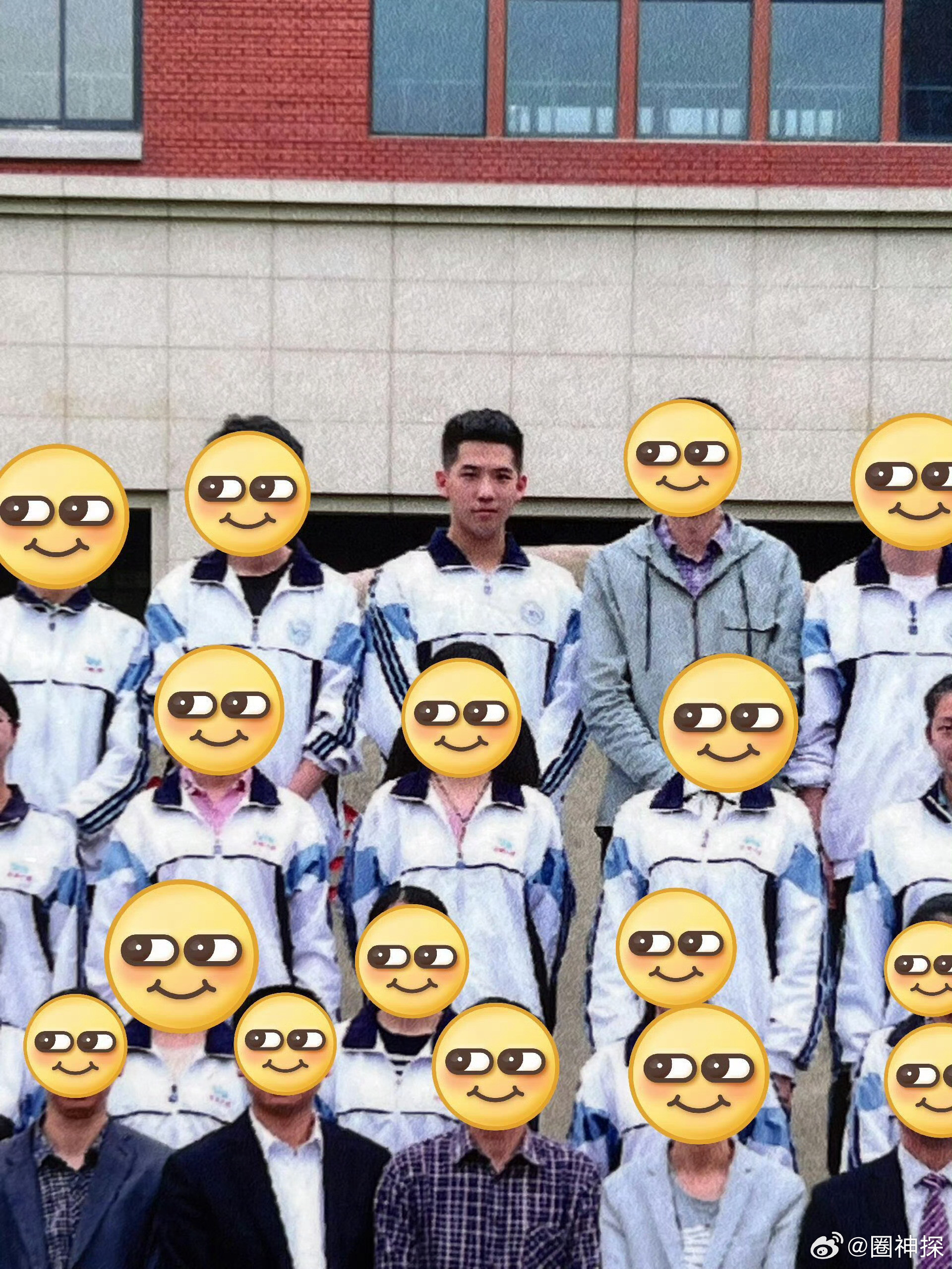 王安宇高中毕业照从小就是美人胚子[爱心]​​​