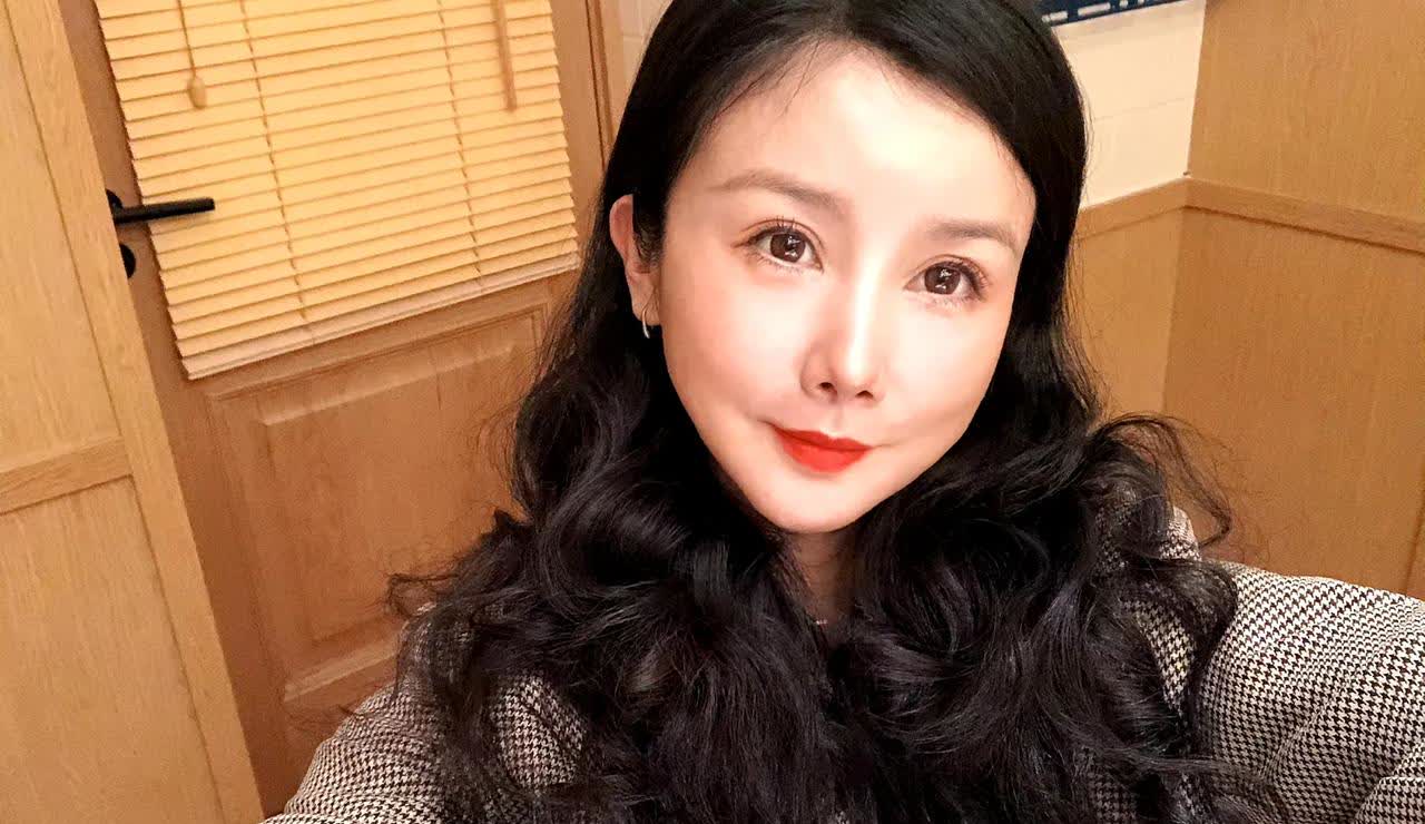 演员孙菲菲再次发长文提及王阳，说王阳从未向她道过歉，足足写了七条近1000字，详