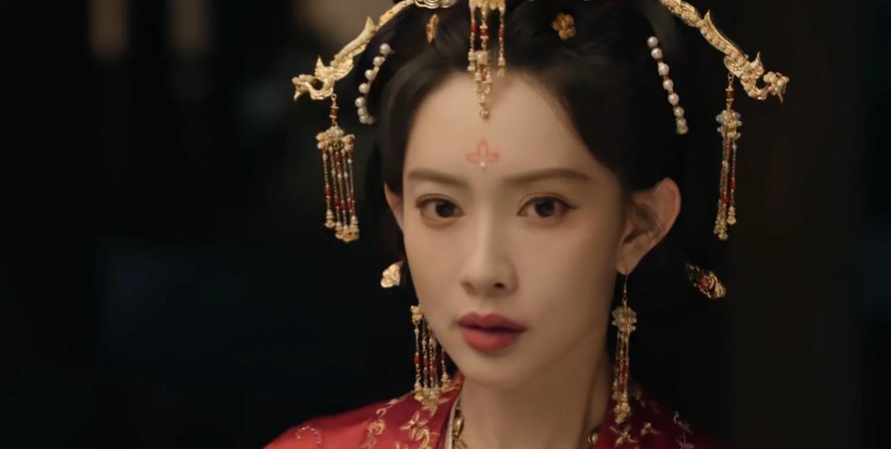 《桃花映江山》沈在野的妹妹清影一出场，就差点毁了他的两件大事。1、清影一回来，