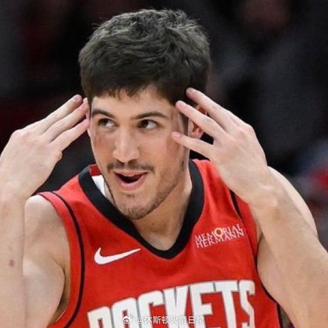 仅有的21岁或以下控球后卫，连续5场比赛至少投进4个三分球：里德·谢泼德（现役）