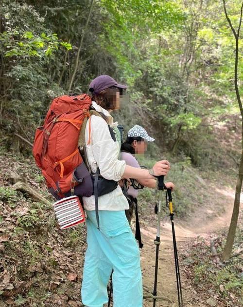 媒体评徒步蹭饭被拒：老板没毛病最近杭州女子徒步蹭饭被拒这事可太火了。最近，一