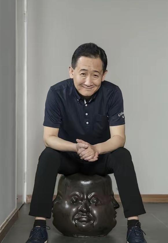 演员梁天和妻子孙凤英，辛苦培养儿子20年，2010年儿子以600多分考上北大英语