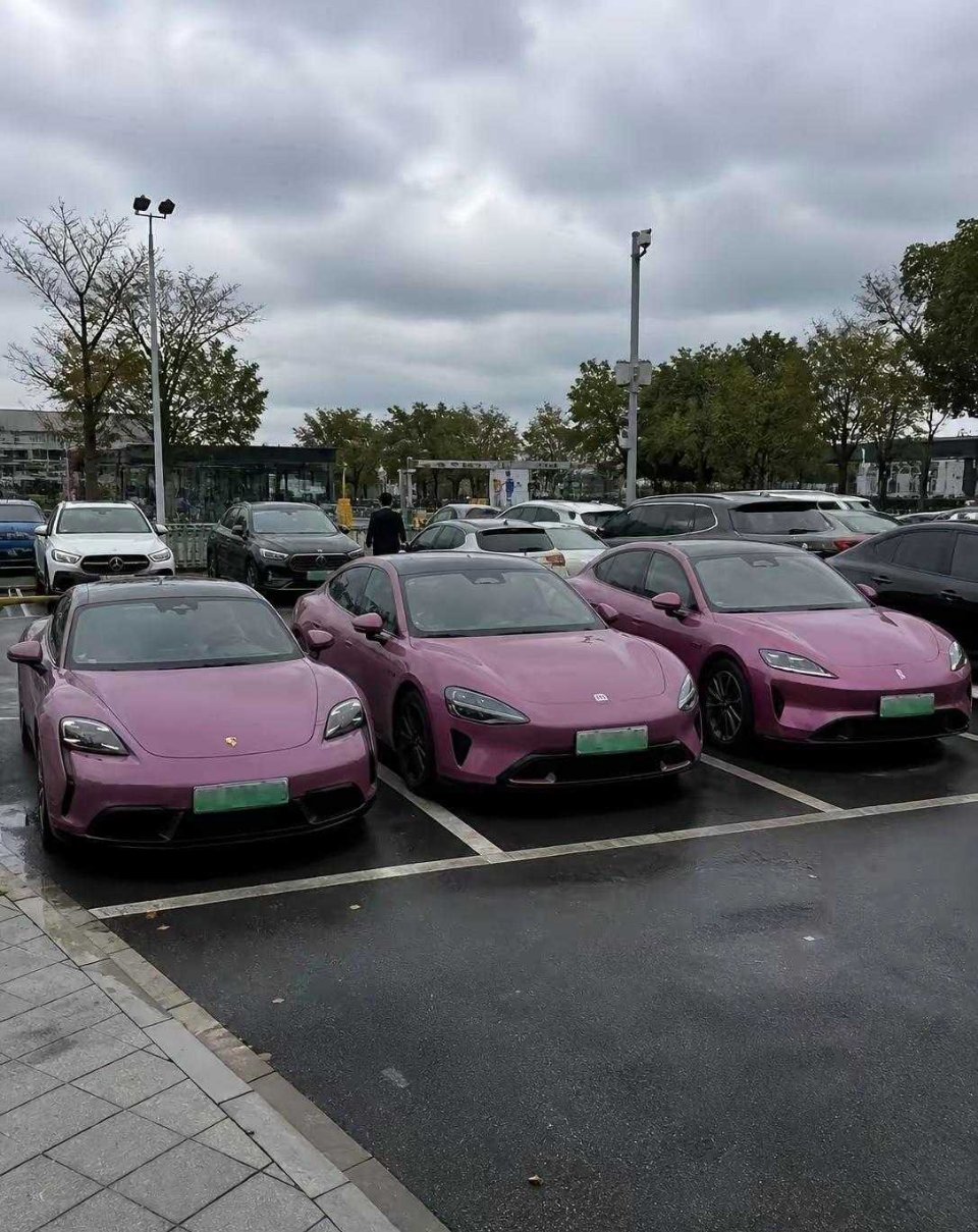 三兄弟，也就车标不一样而已。