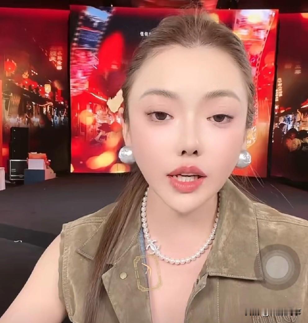 蛋蛋把相关资料与视频发给驴家八卦主播阿宇，真是要至他师傅辛巴与s地！