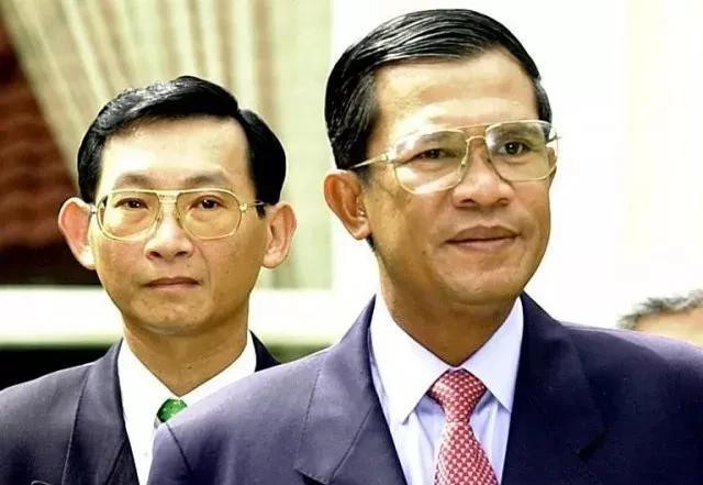 柬埔寨是君主立宪制国家，不止君王世袭，现在政权也往世袭方面发展。像洪森把位置传给
