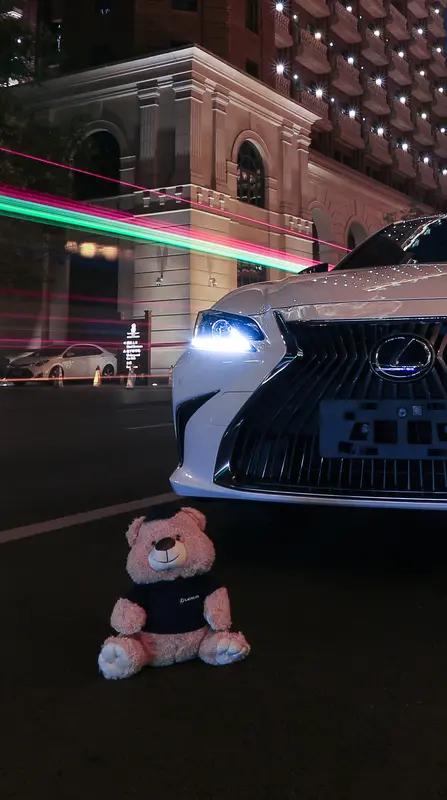 其实为什么有些人宁愿买雷克萨斯，也不买买BBA呢？其实两者的价格也差不了多少。