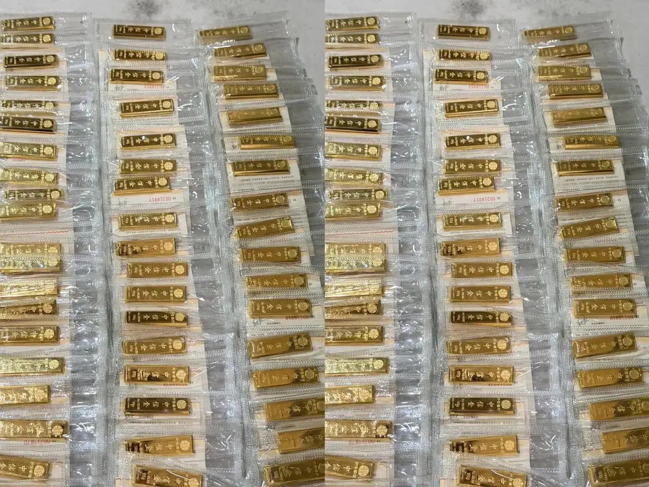 你说奇怪不奇怪，今天普京icon刚到我们这里，大盘金价直接大瀑布，从998跌