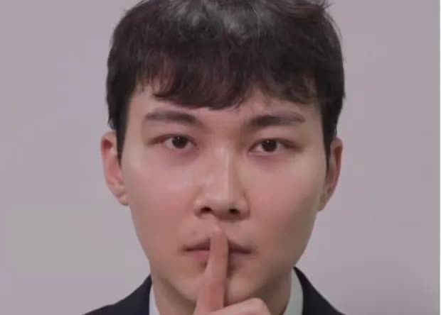 偷子那一下，人品直接清零。朴廷桓当场落泪，全网却为他鼓掌。韩国决