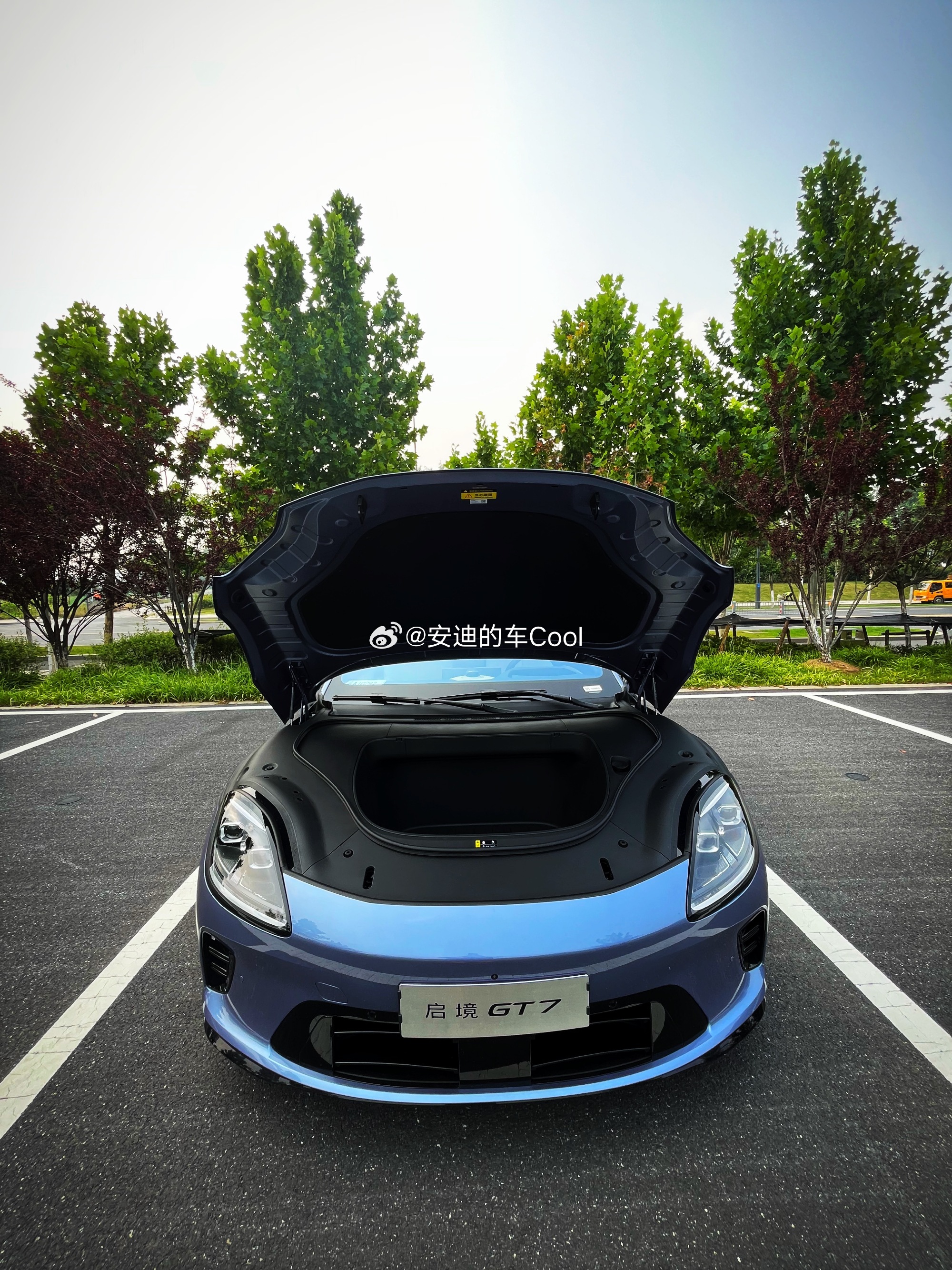 大家好，欢迎来到本期内容，我是车评人安迪 本期为你们带来的是启境GT7...