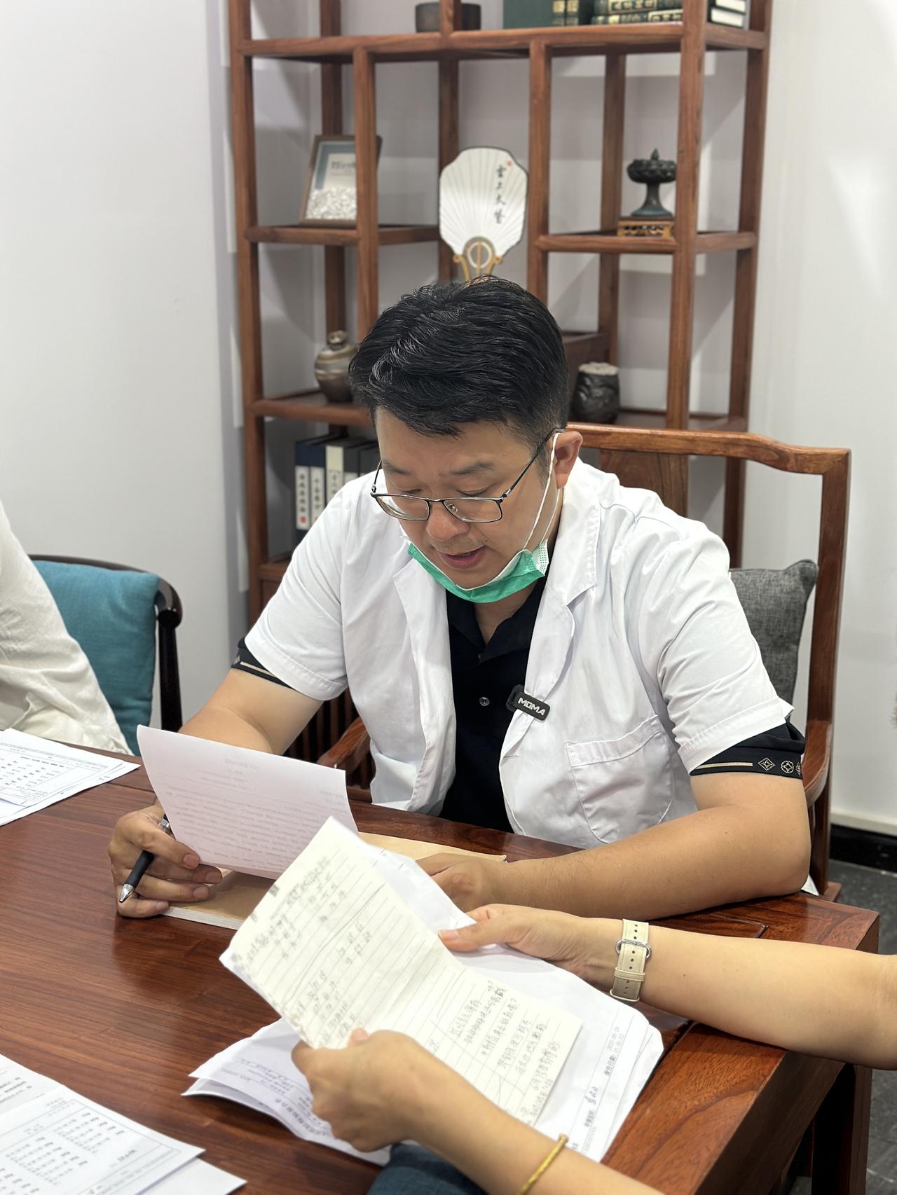 【做好这四件事，血管斑块悄悄缩小甚至消失！】今天想和大家聊聊血管斑块——它并非