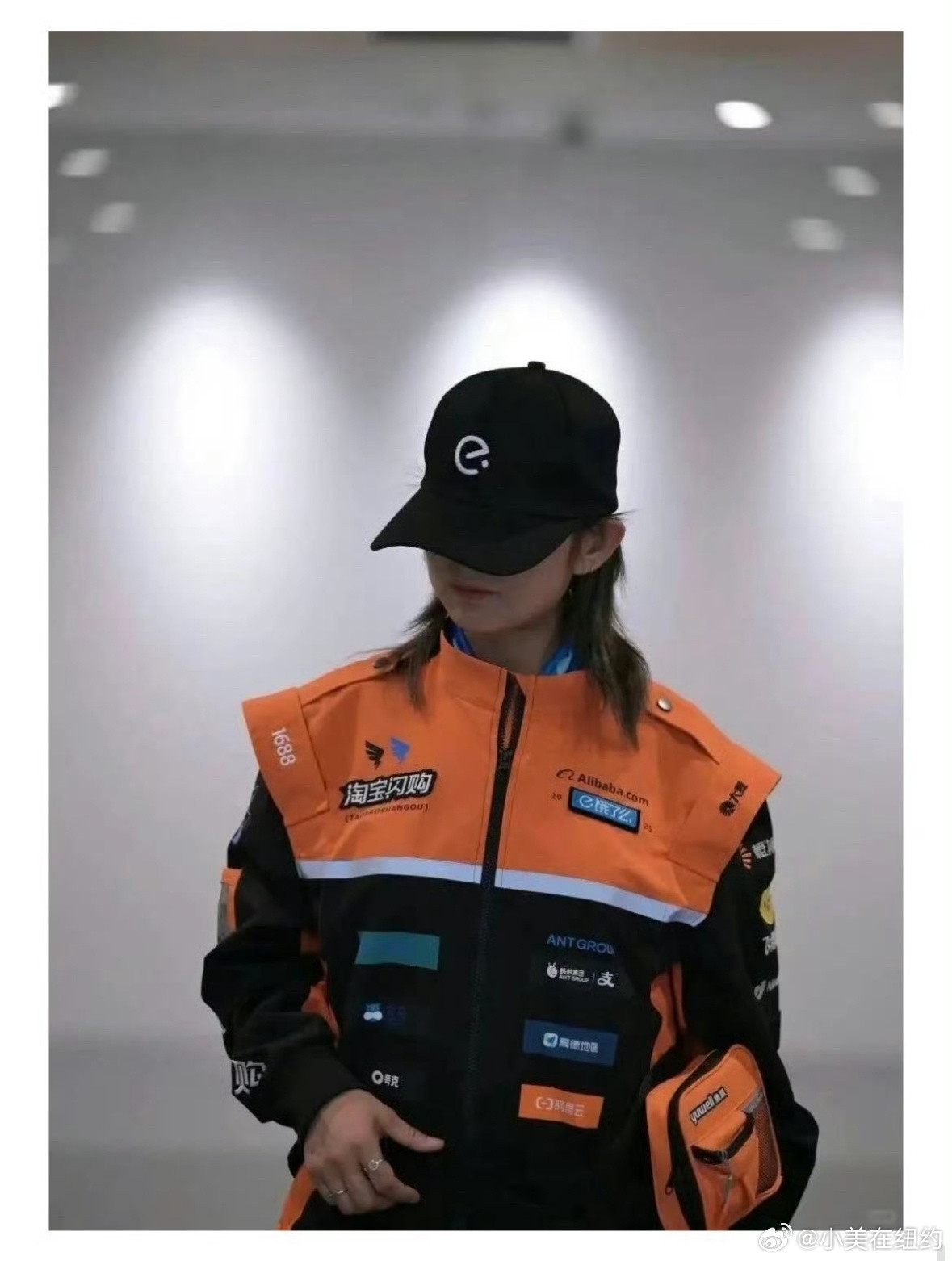 淘宝外卖最新战衣据说取材于F1赛车手​​​